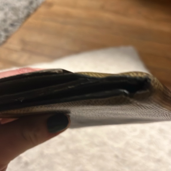 Gucci Wallet - Picture 9 of 13